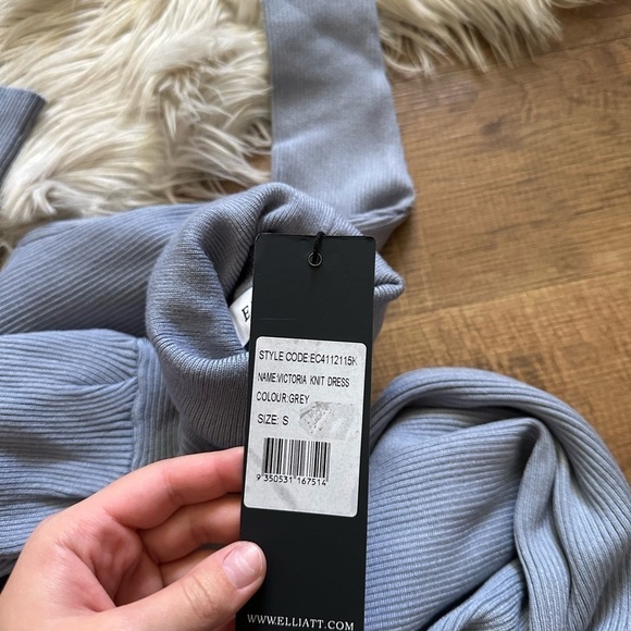 ELLIATT Victoria Knit Dress - Picture 5 of 5